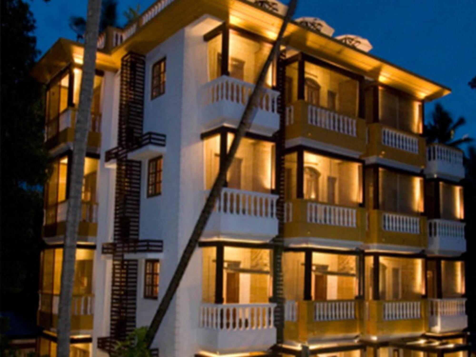 Coco Goa Hotel Arpora Exterior photo